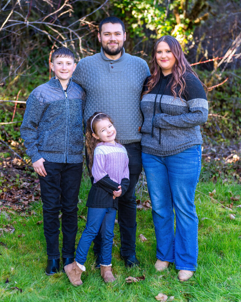 FATHER AND KIDS AT MANCHESTER STATE PARK.