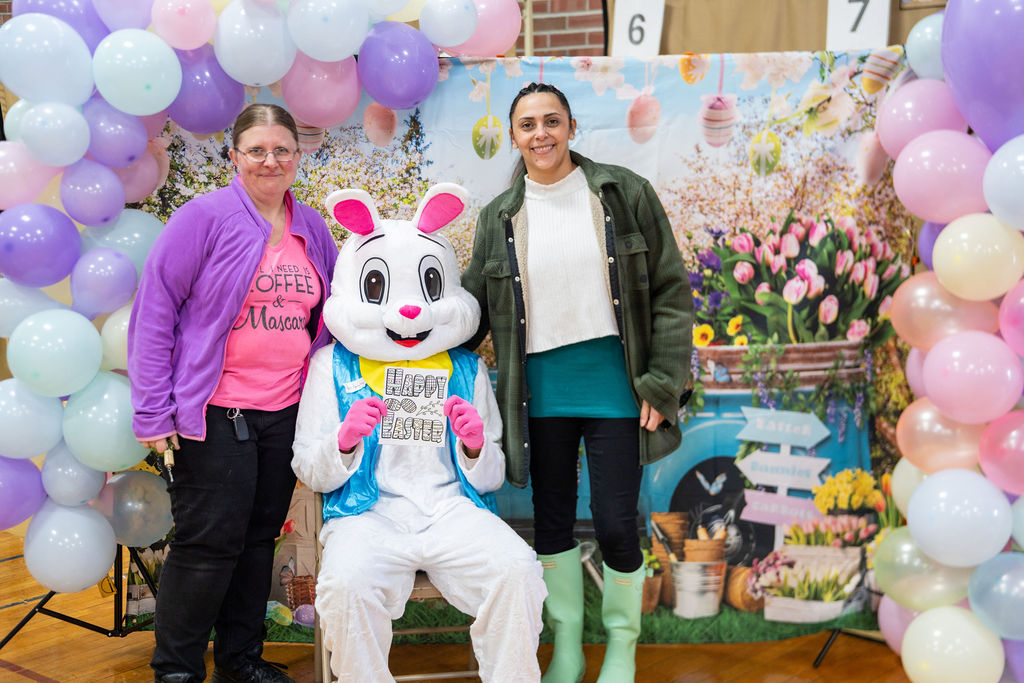 PHOTO WITH EASTER BUNNY