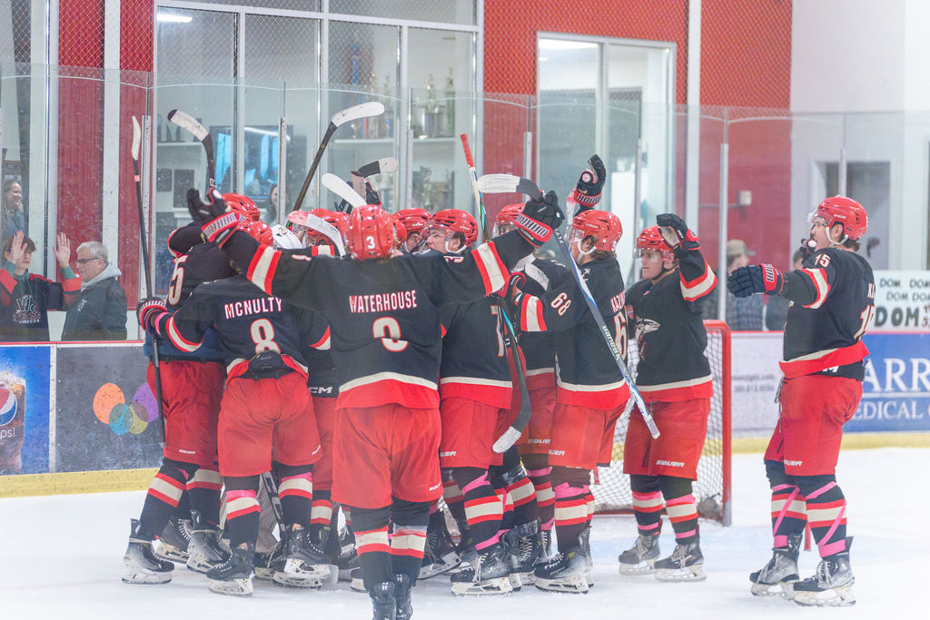 Bremerton Sockeyes winning and cheering