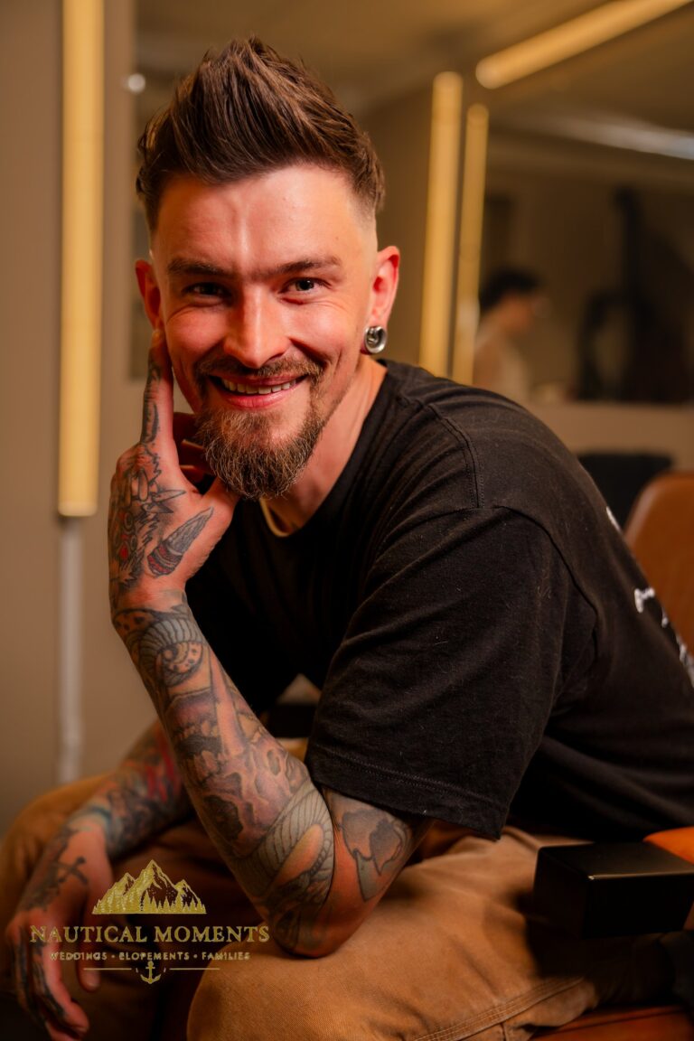 Bremerton branding photographer portrait of a smiling small business owner