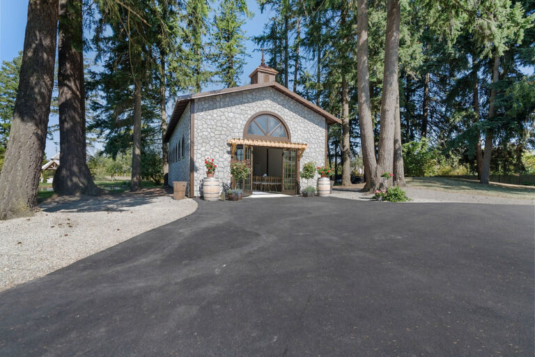 Vickery Gardens garden wedding venue in the Tacoma area of Washington
