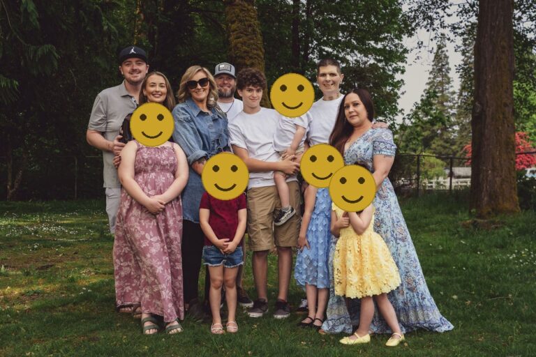 Large extended family gathered together at a Kitsap County park